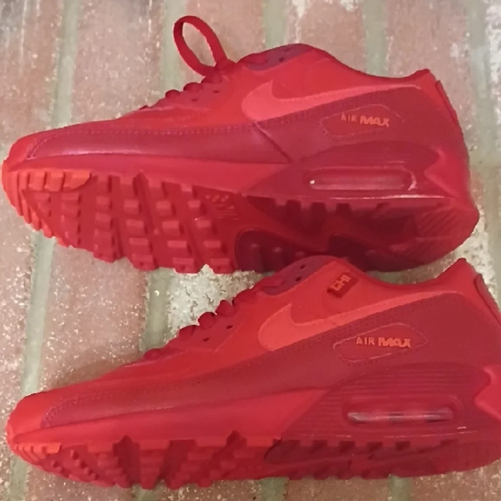 Nike Air Max - Picture 2 of 6